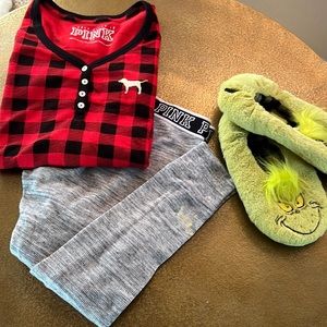 VS Pink Christmas Sleep Set